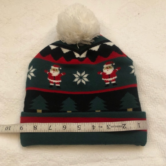 Festive Fun Pom Pom beanie - Picture 9 of 11